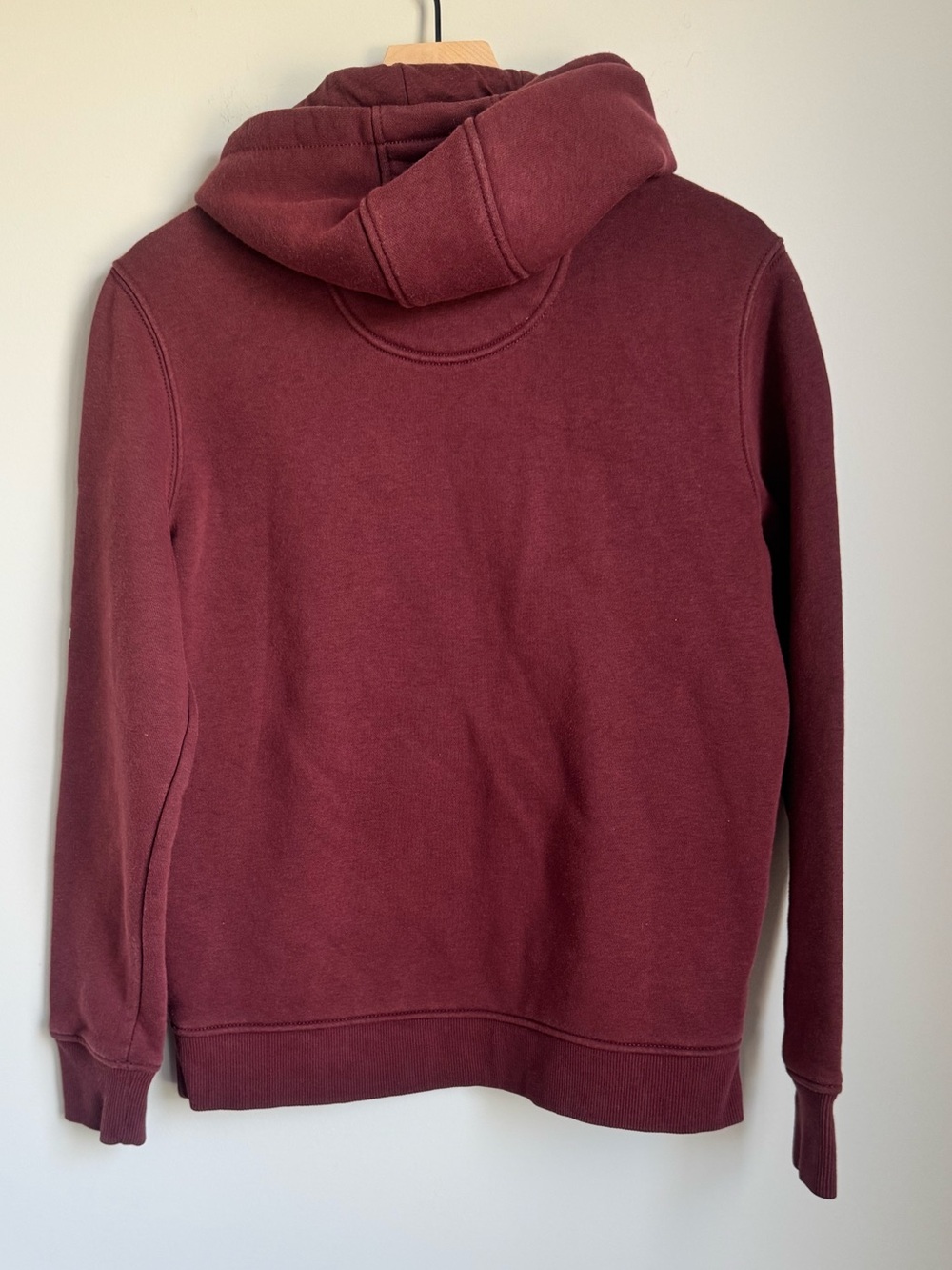 Carhartt Burgundy Maroon Sleeve Logo Graphic Pullover Hoodie - Picture 2 of 4